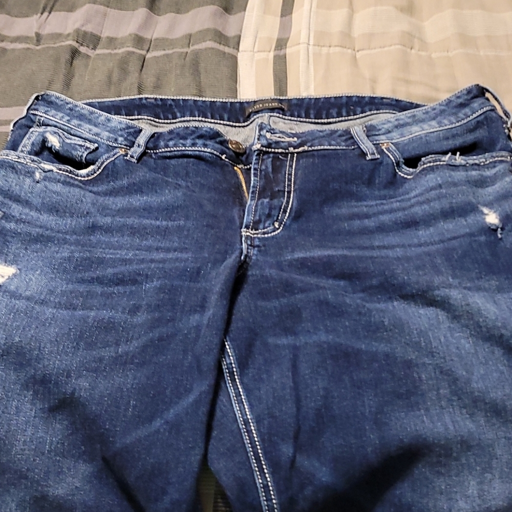 EUC Dark wash slightly destructed boyfriend jean